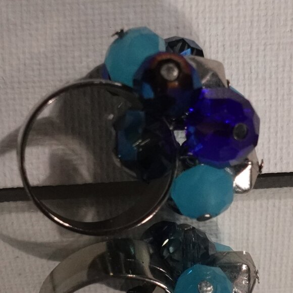 Vibrant Multi-Colored Beaded Jewelry Set - Ring and Bracelet - Picture 5 of 9